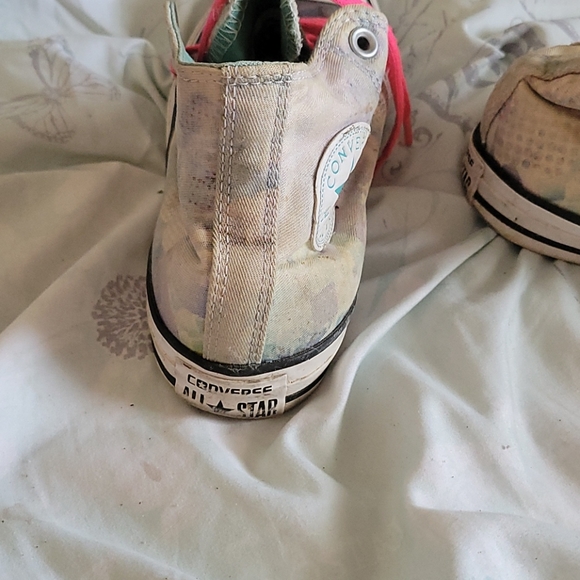 Gently used Converse all start - Picture 3 of 3